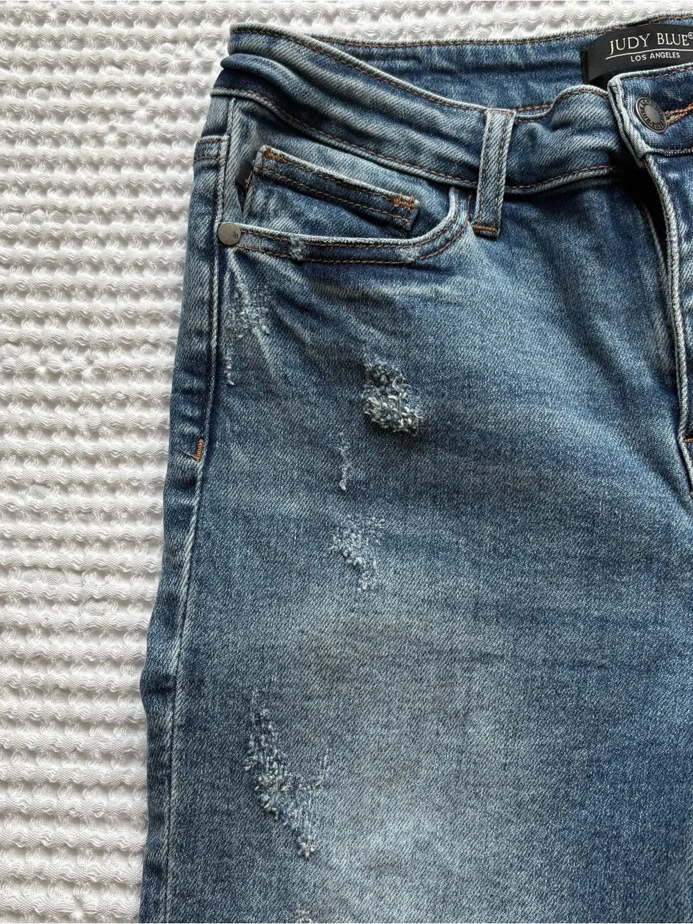 Judy Blue High Rise Cutoff Bermuda Shorts Medium Wash Raw Hem Distressed M